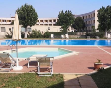 Villetta A Schiera In Villaggio Metatur メタポント エクステリア 写真